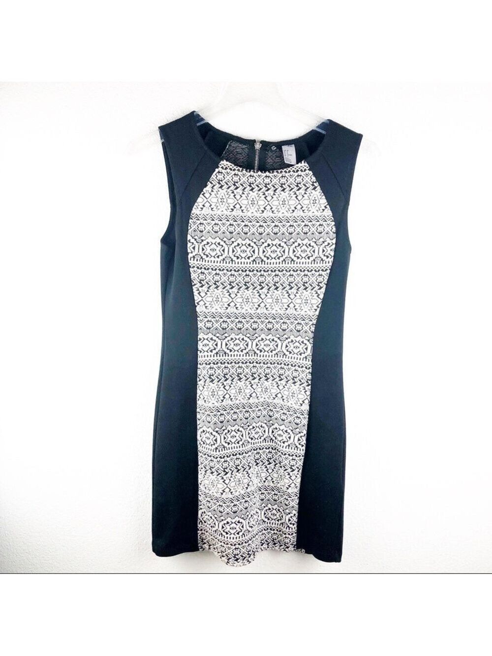 Women’s H&M Boho Print Black White Dress 8 US!